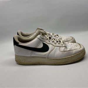 Black Nike Airforces